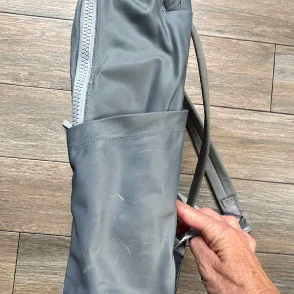 Everyday Backpack 2.0 23L
Asphalt Grey/Rhino Grey - Picture 4 of 7